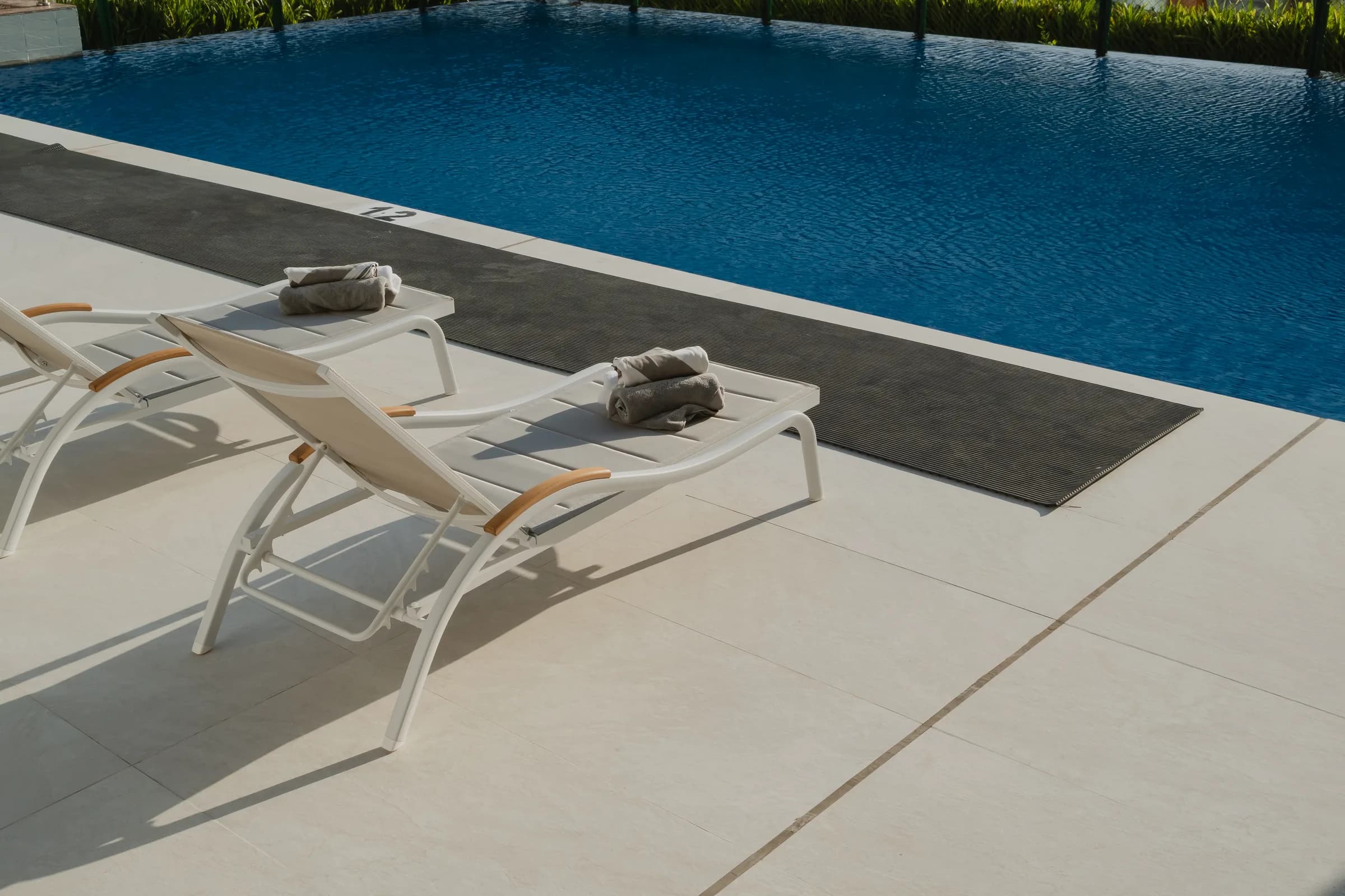 Swimming Pool & Deck